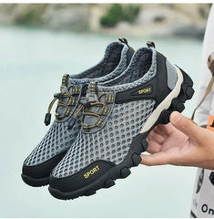 Mountaineering Breathable Lightweight Anti Slip Shoes